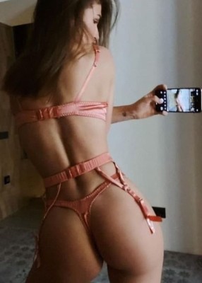 Проститутка Доминика